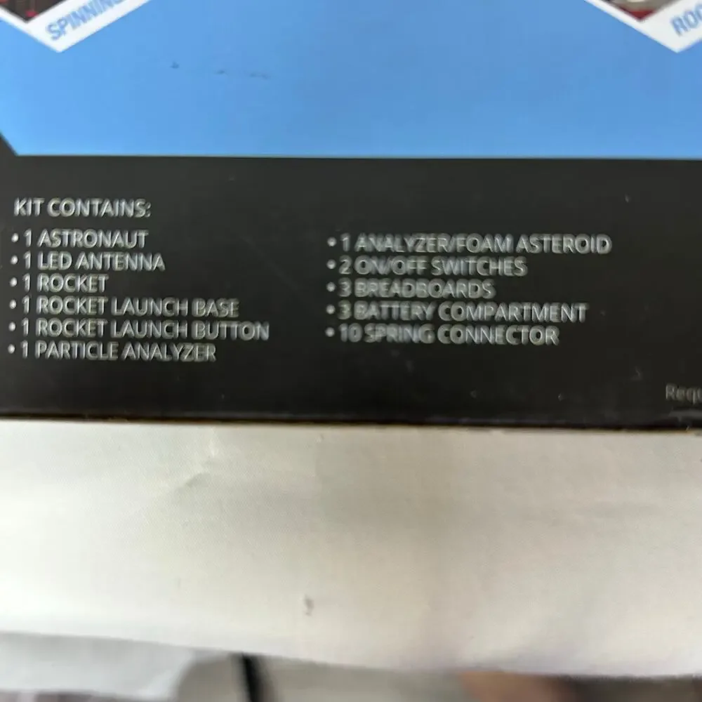Discovery Mindblown Circuit Space Station STEM Science Experiment Kit Open Box